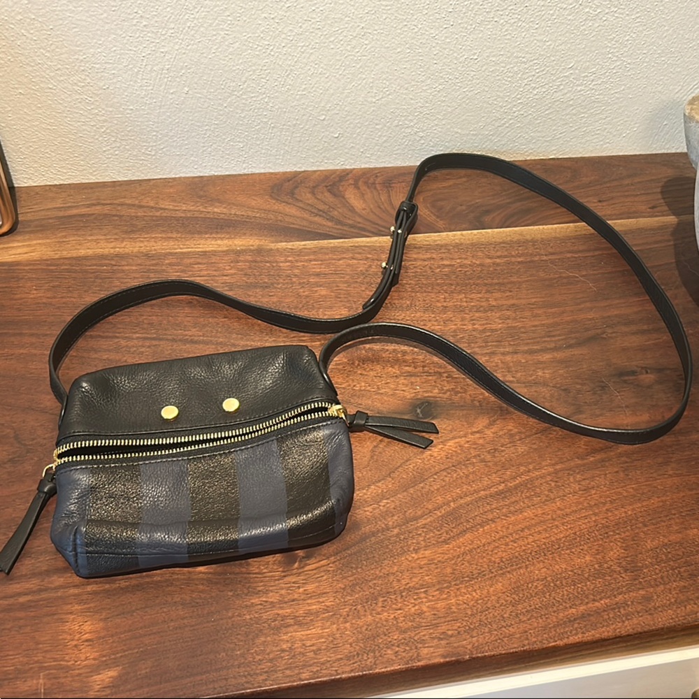 Italian leather TL-180 Black and Blue Crossbody Bag